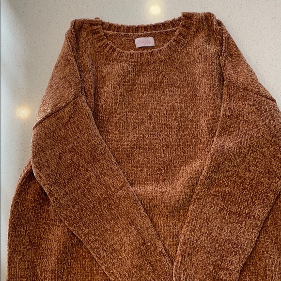 Incredibly soft sweater, unworn/never been washed - Picture 5 of 5